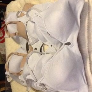 Set of 6 bras size 38B